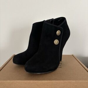 Guess Suede Ankle Boots Gold Button Accents Stiletto Heel Booties Womens Shoes 8